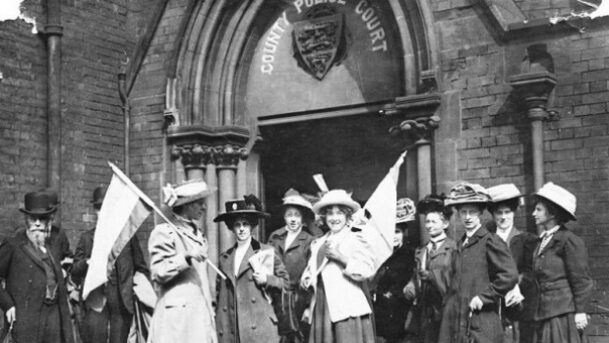 Manitoba women voting